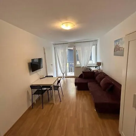 Z Apart Laciarska Street - 100 M Town Hall-3 Apartment *